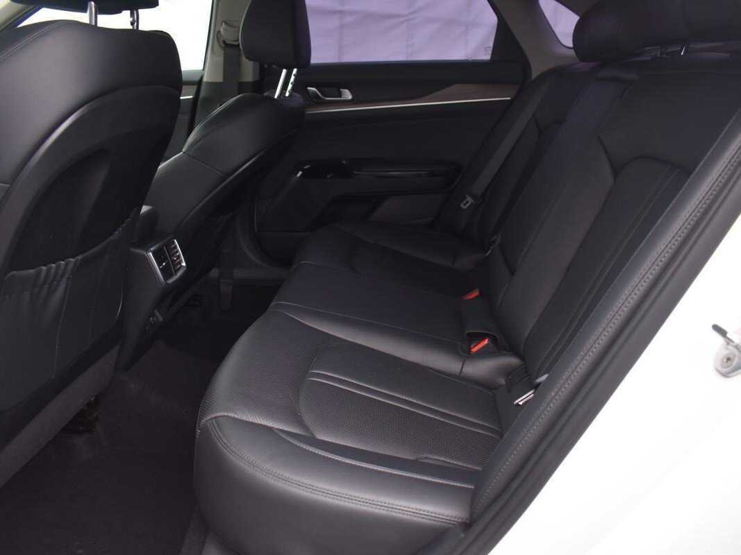 Kia K5 с пробегом — 2020 год. Фото: #9