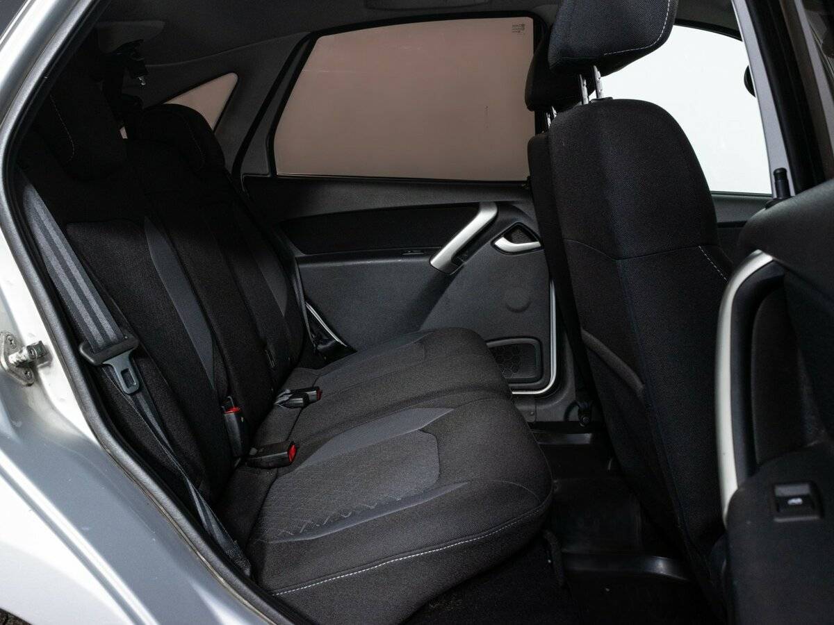 Lada (ВАЗ) Granta с пробегом — 2018 год. Фото: #8