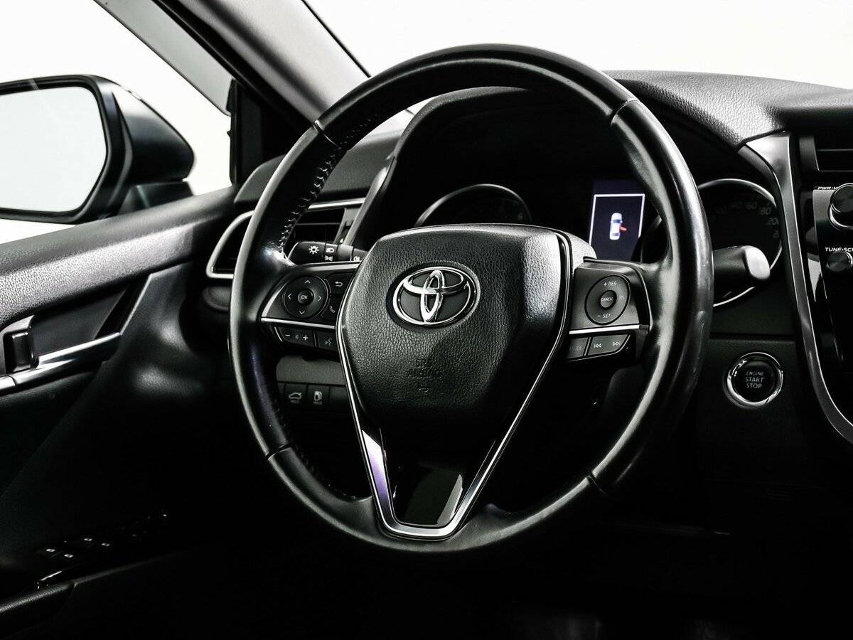 Toyota Camry с пробегом — 2019 год. Фото: #14