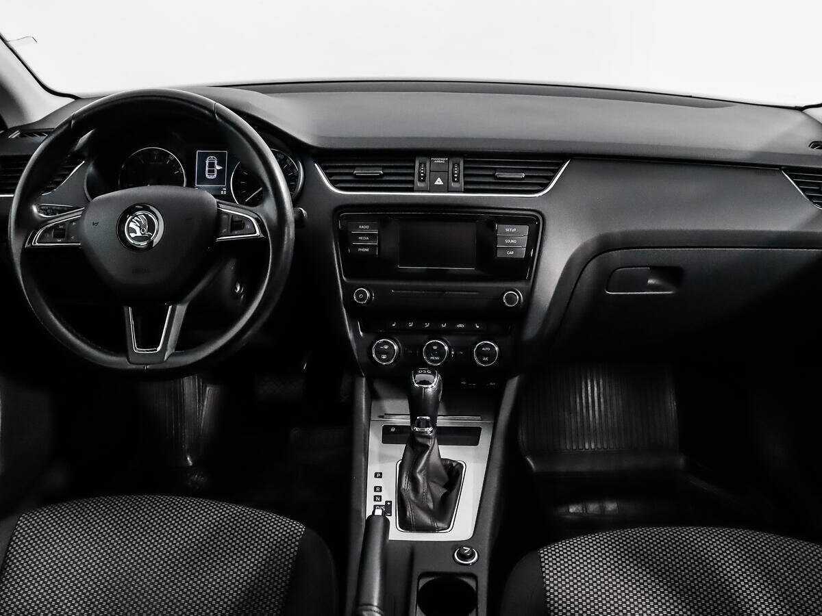 Skoda Octavia с пробегом — 2016 год. Фото: #11