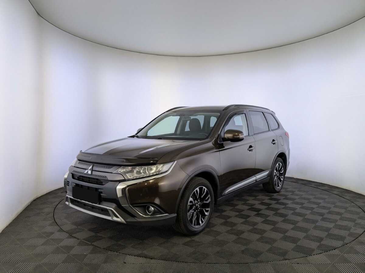 Mitsubishi Outlander с пробегом — 2022 год. Посмотреть фото