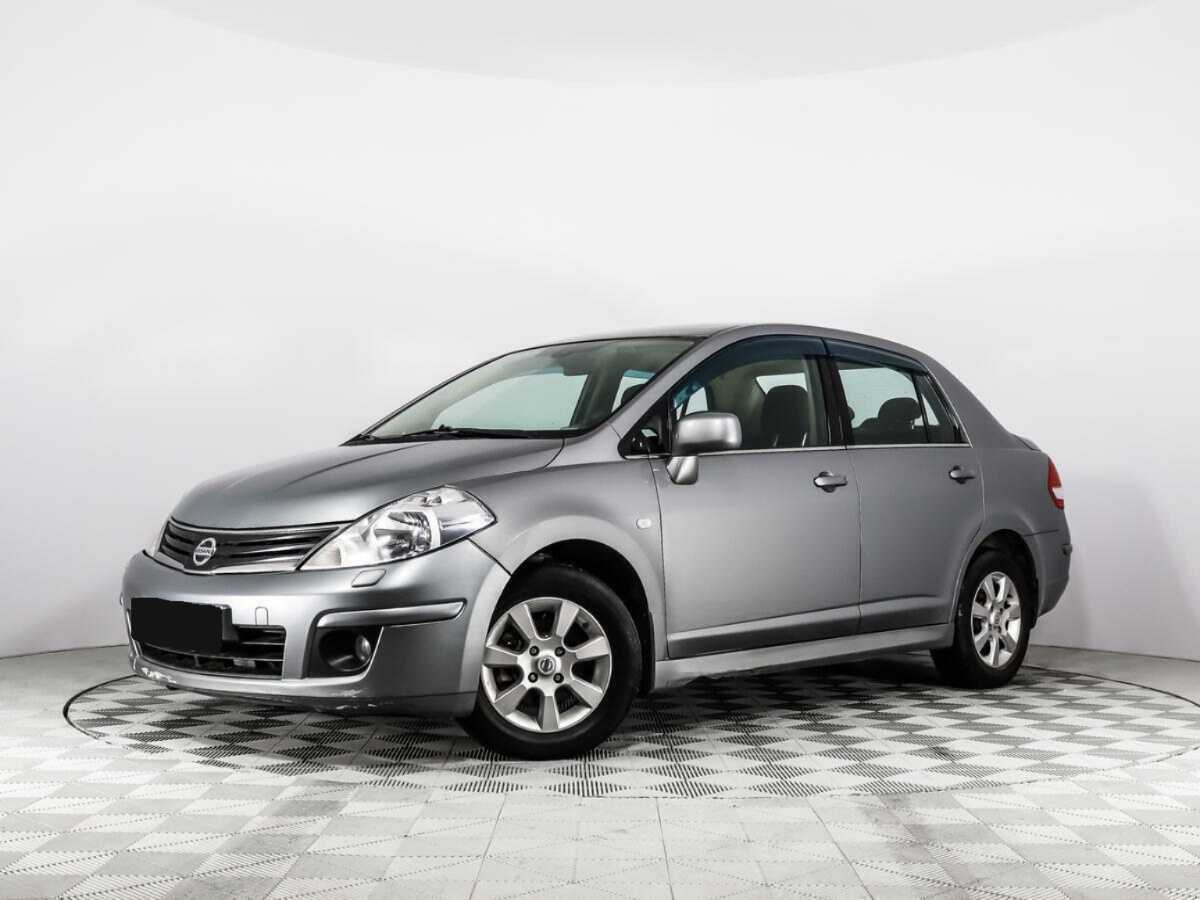 Nissan Tiida с пробегом — 2012 год. Фото: #0