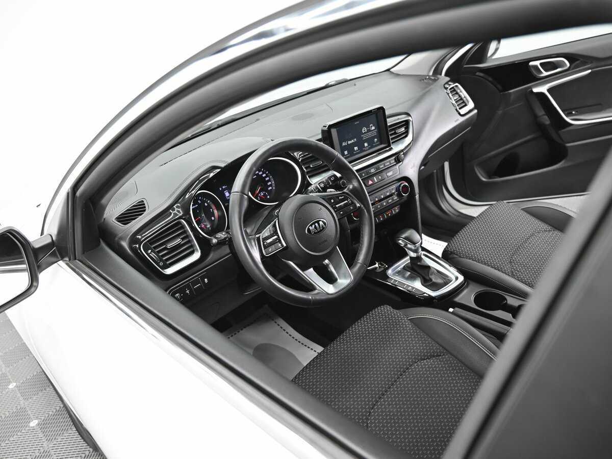 Kia Ceed с пробегом — 2019 год. Фото: #10