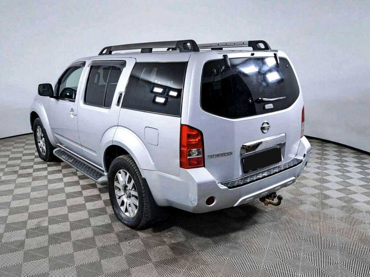 Nissan Pathfinder с пробегом — 2012 год. Фото: #4