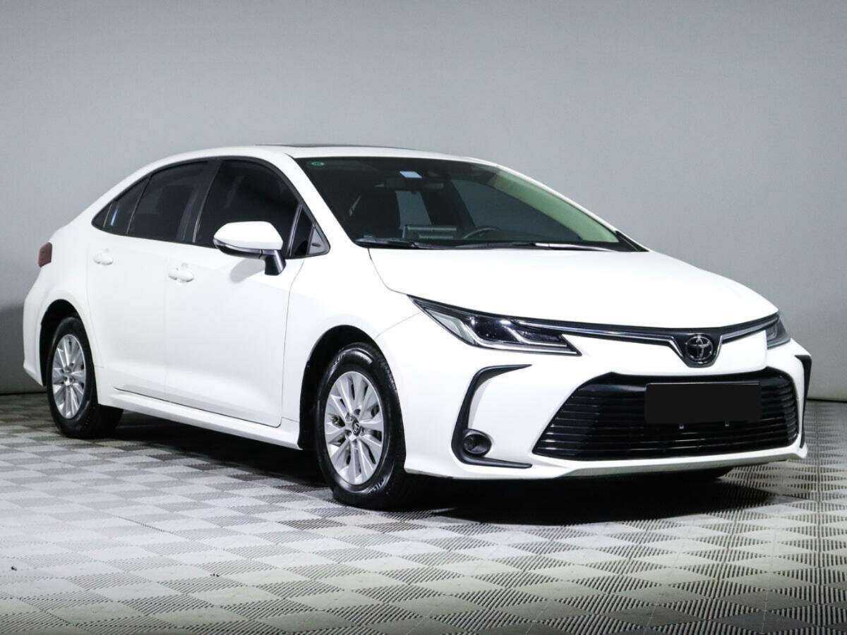 Toyota Corolla с пробегом — 2022 год. Фото: #2