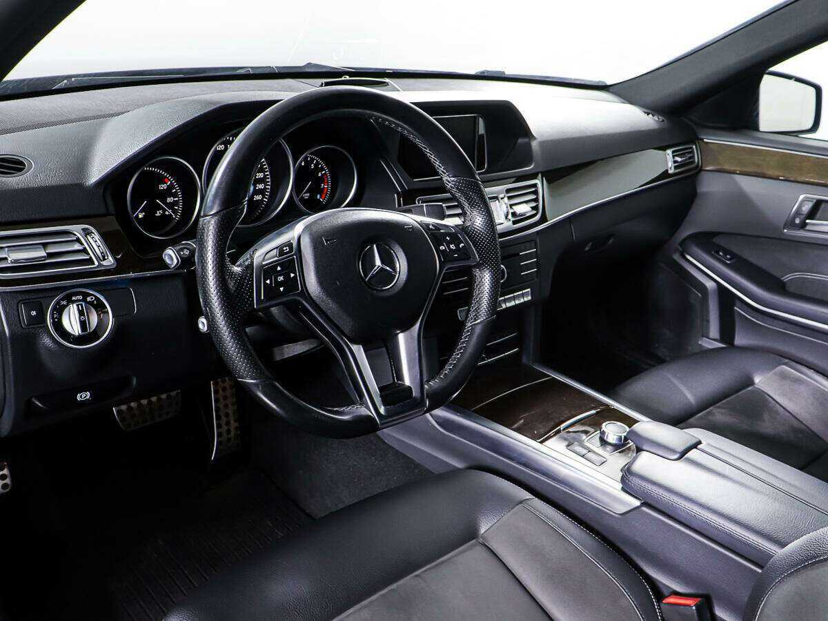 Mercedes-Benz E-Класс с пробегом — 2015 год. Фото: #12