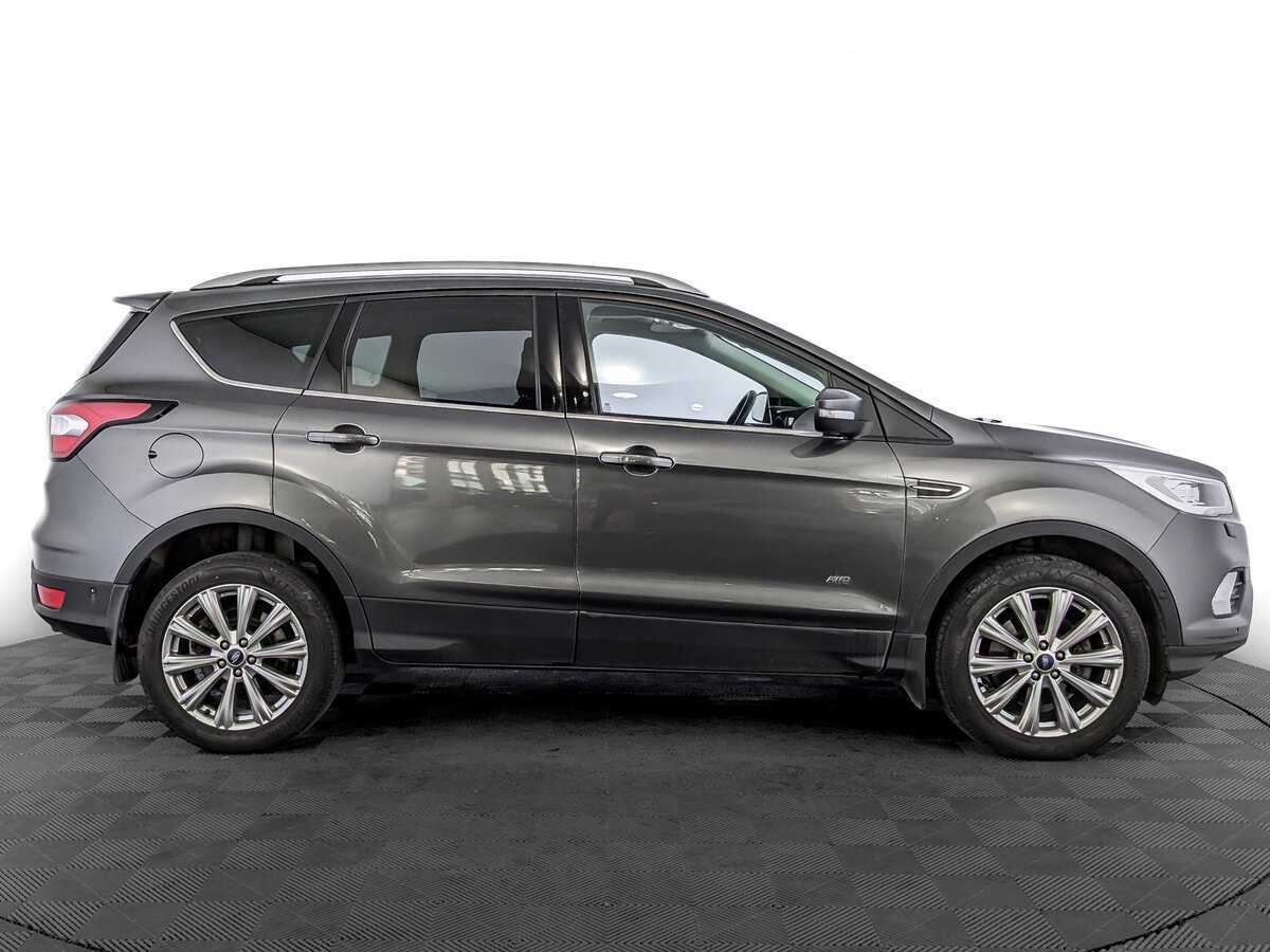 Ford Kuga с пробегом — 2017 год. Фото: #3
