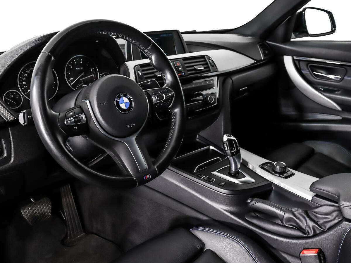 BMW 3 серии с пробегом — 2018 год. Фото: #8