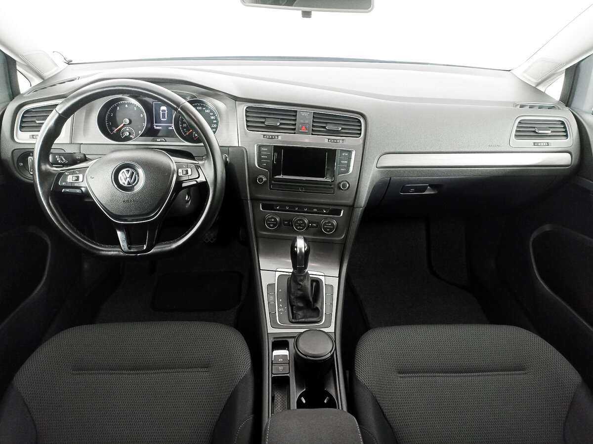 Volkswagen Golf с пробегом — 2013 год. Фото: #11