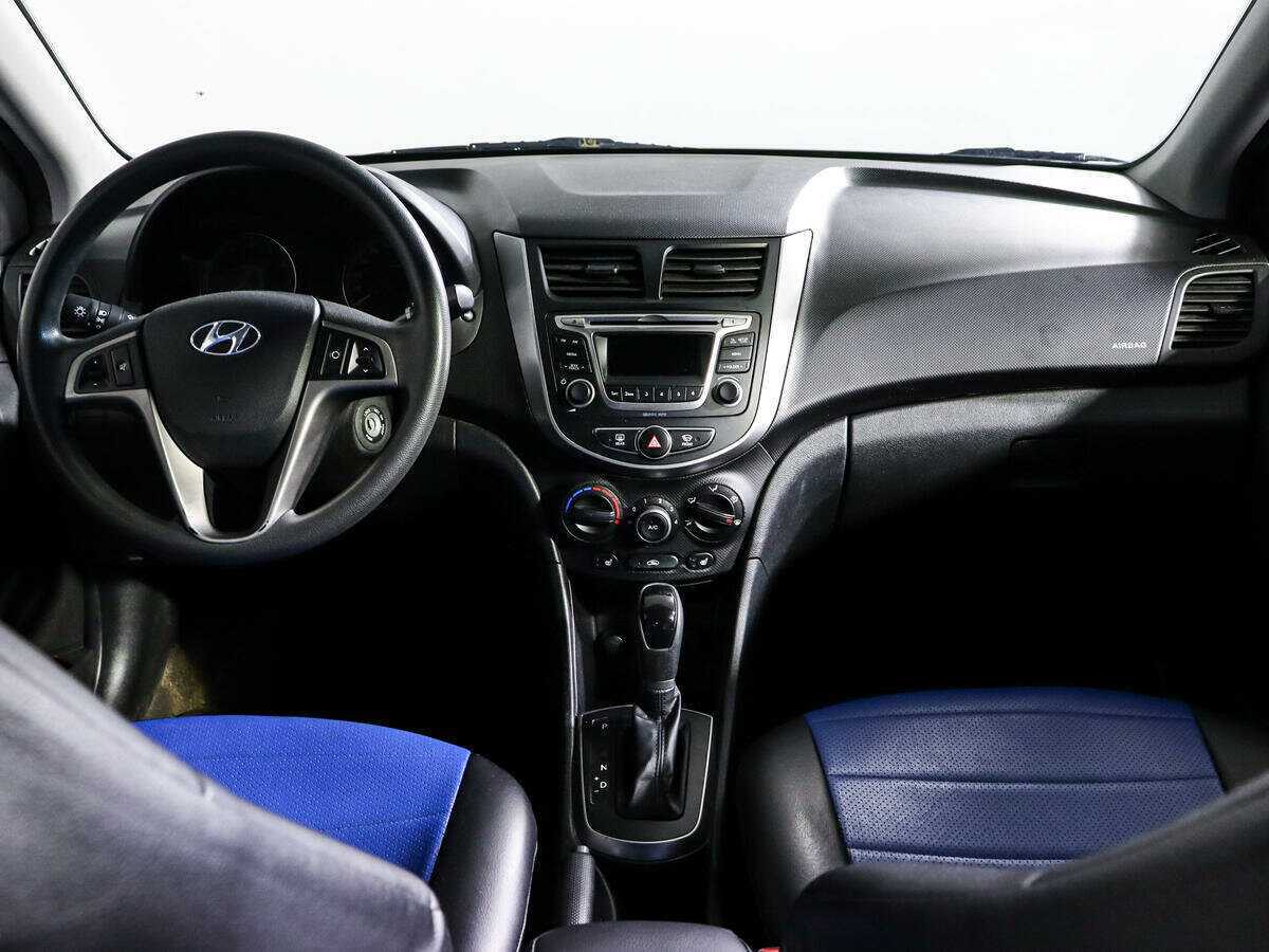 Hyundai Solaris с пробегом — 2015 год. Фото: #11