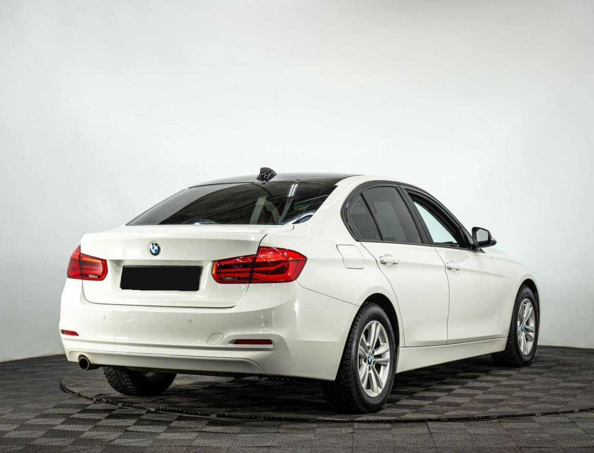 BMW 3 серии с пробегом — 2016 год. Фото: #3