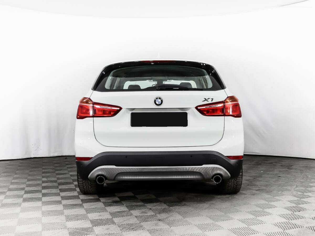 BMW X1 с пробегом — 2016 год. Фото: #3