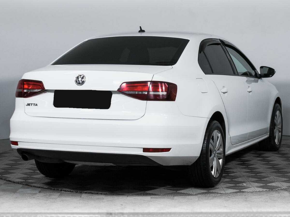 Volkswagen Jetta с пробегом — 2016 год. Фото: #4