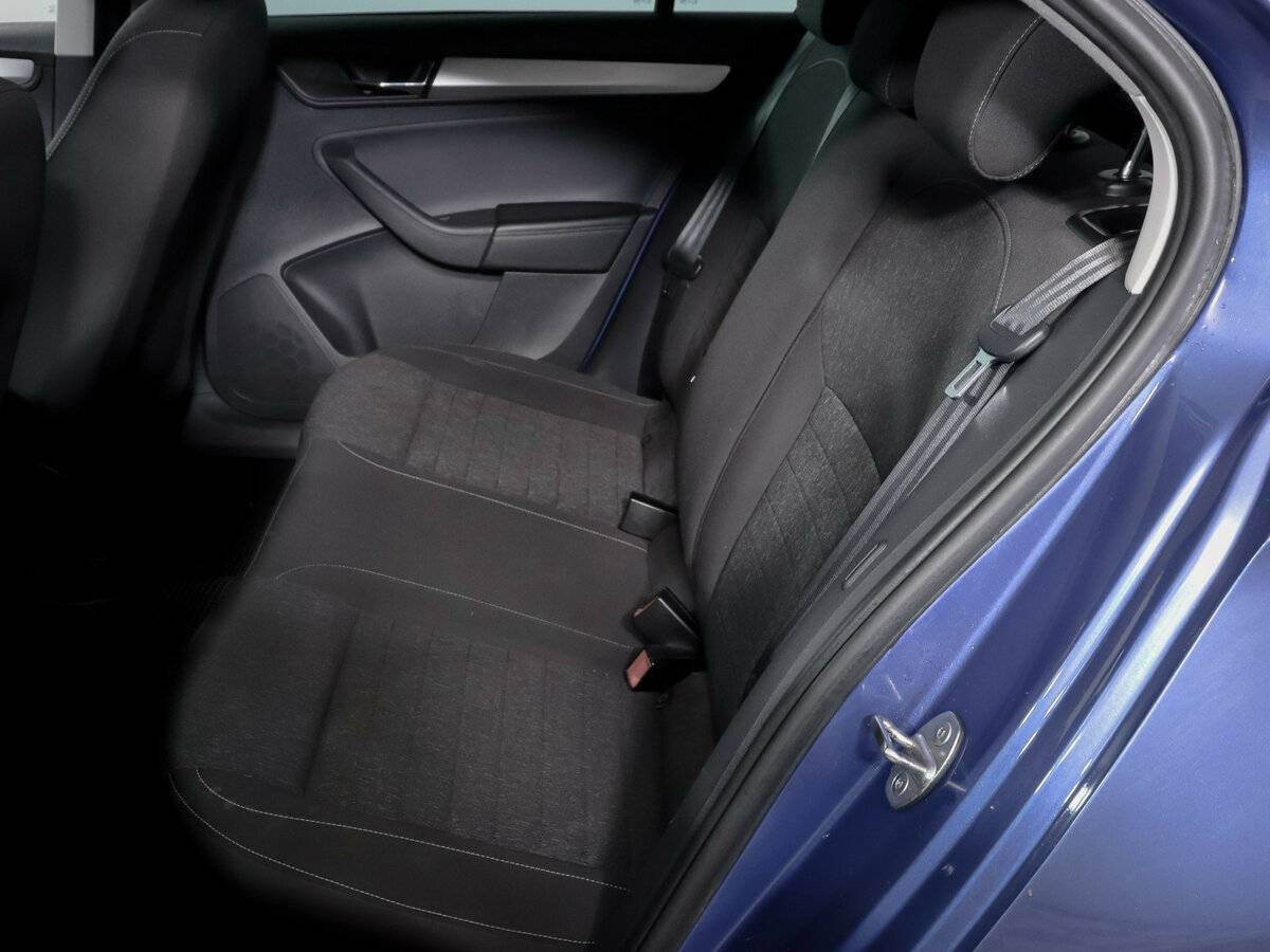Skoda Rapid с пробегом — 2021 год. Фото: #7