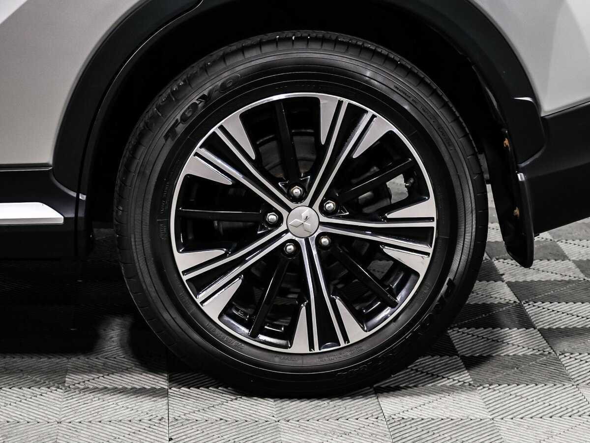 Mitsubishi Eclipse Cross с пробегом — 2018 год. Фото: #13