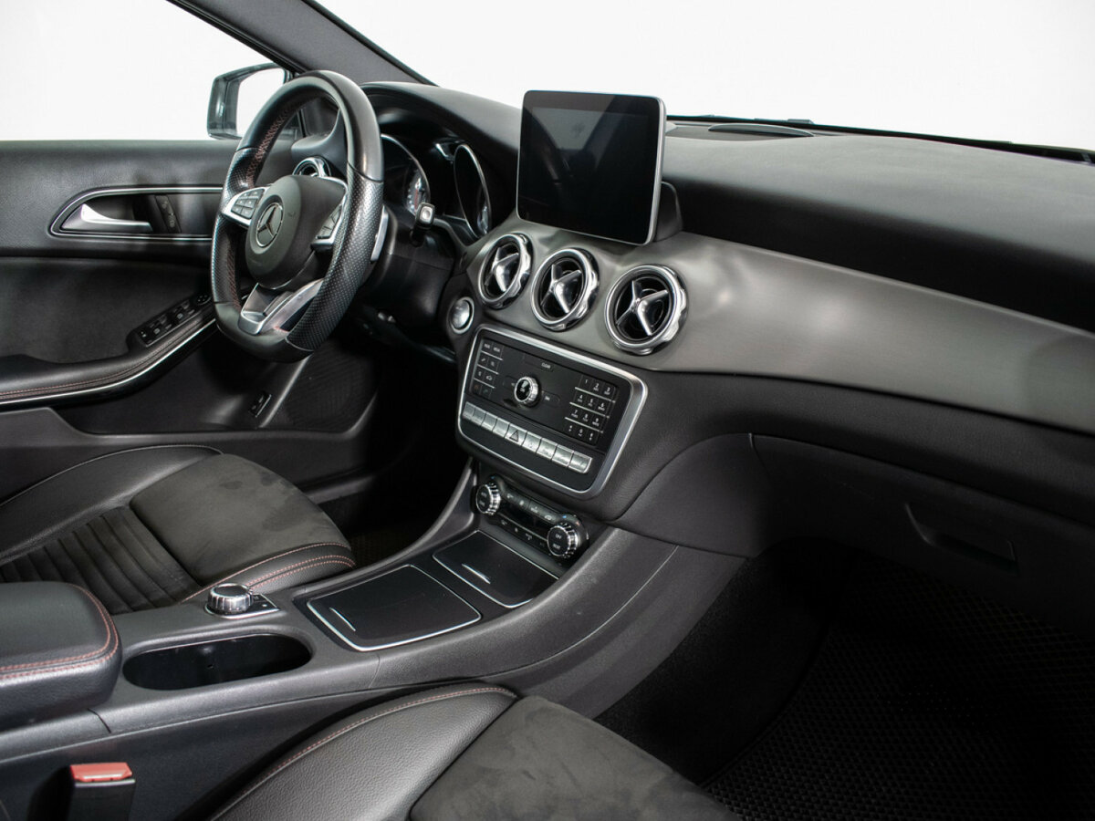 Mercedes-Benz GLA с пробегом — 2018 год. Фото: #8