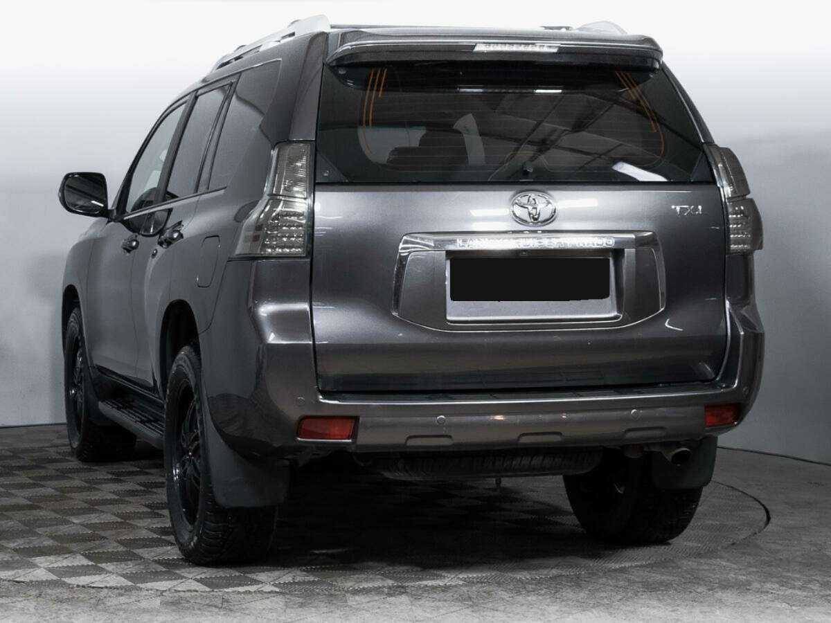 Toyota Land Cruiser Prado с пробегом — 2012 год. Фото: #6