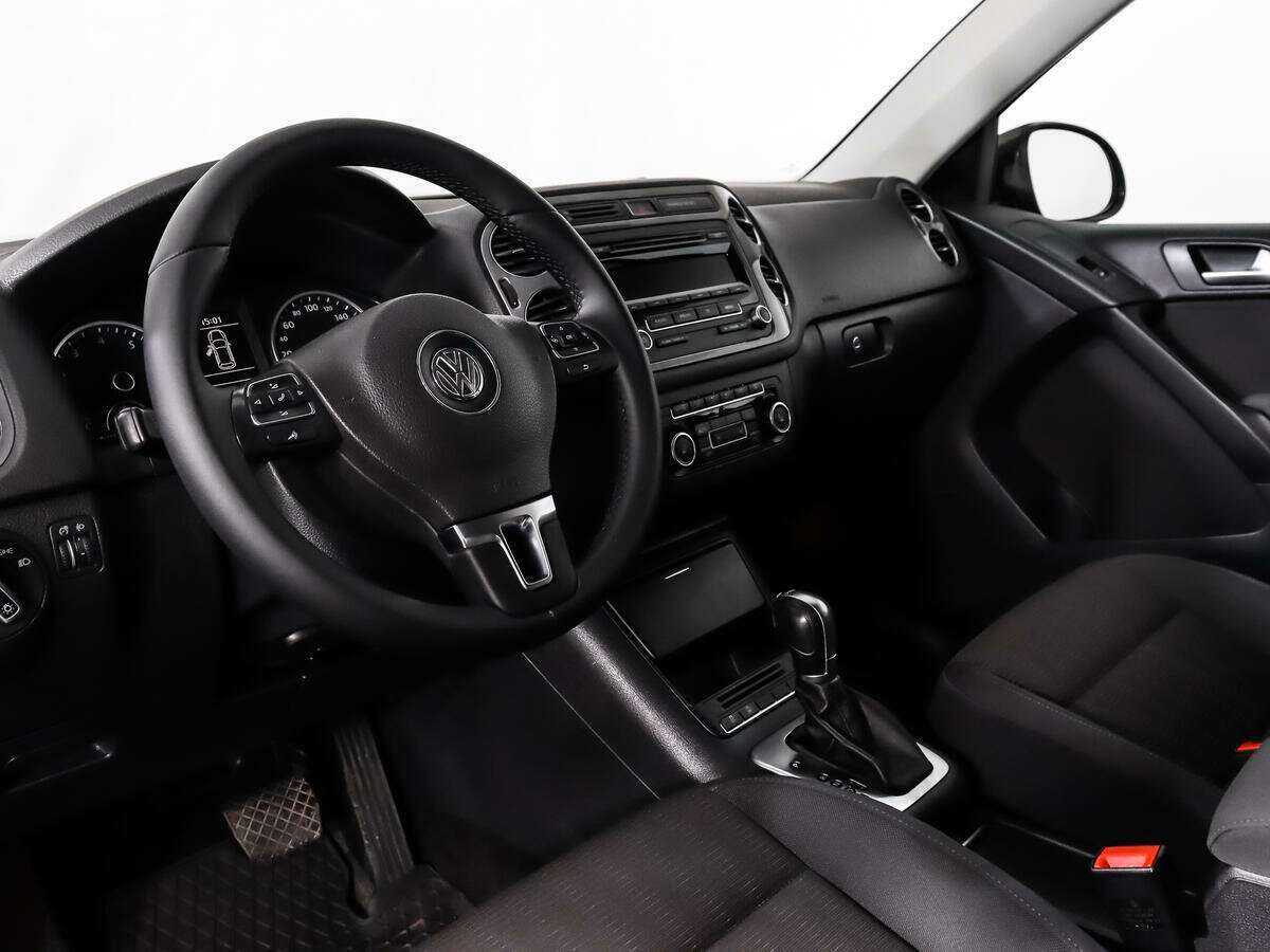 Volkswagen Tiguan с пробегом — 2014 год. Фото: #8