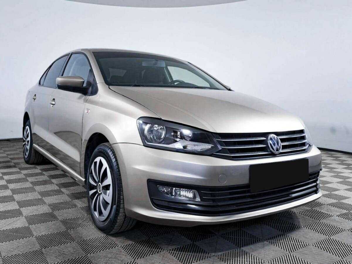 Volkswagen Polo с пробегом — 2018 год. Фото: #2