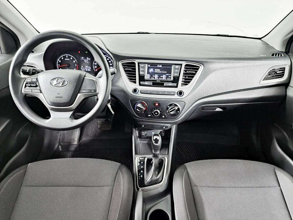 Hyundai Solaris с пробегом — 2021 год. Фото: #13