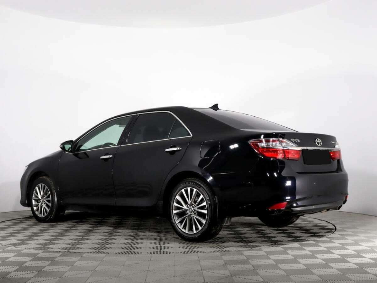 Toyota Camry с пробегом — 2016 год. Фото: #6