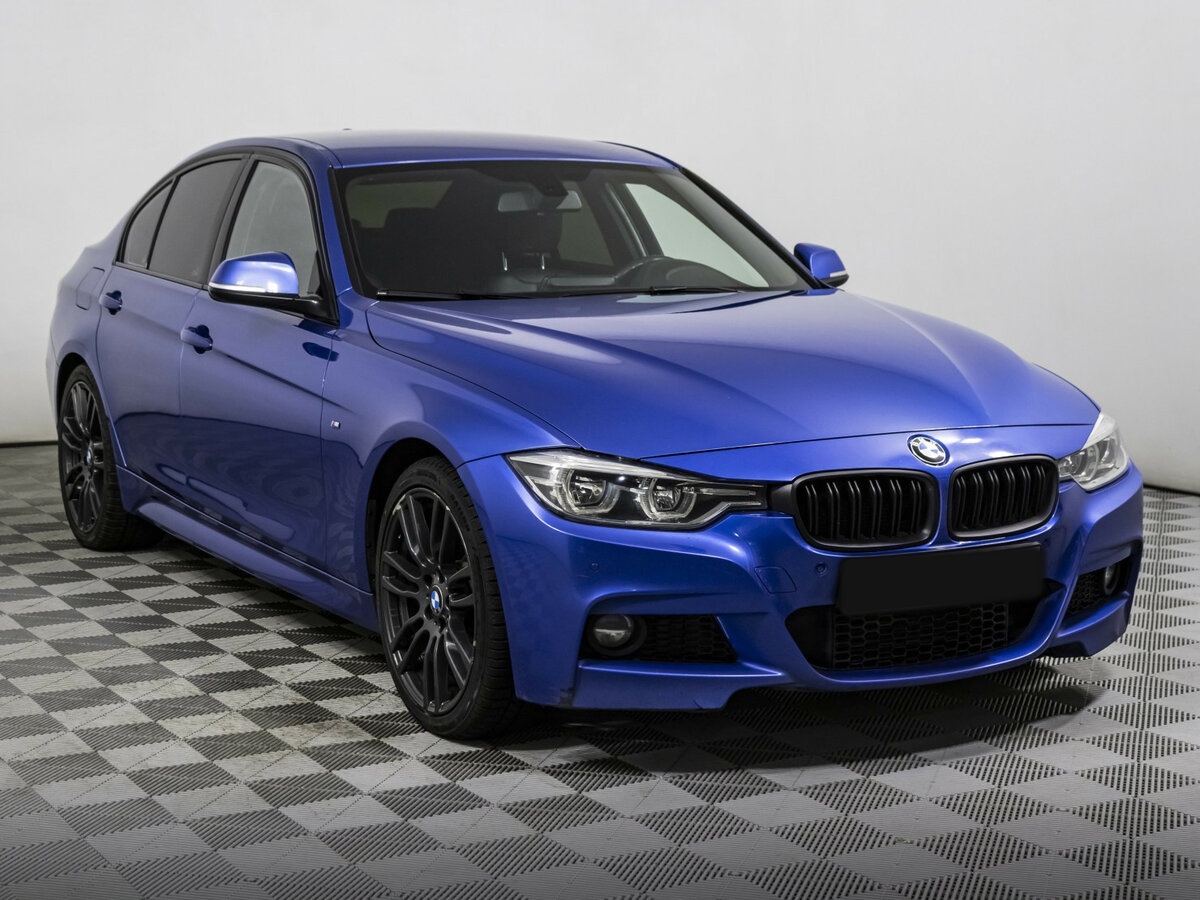 BMW 3 серии с пробегом — 2018 год. Фото: #2
