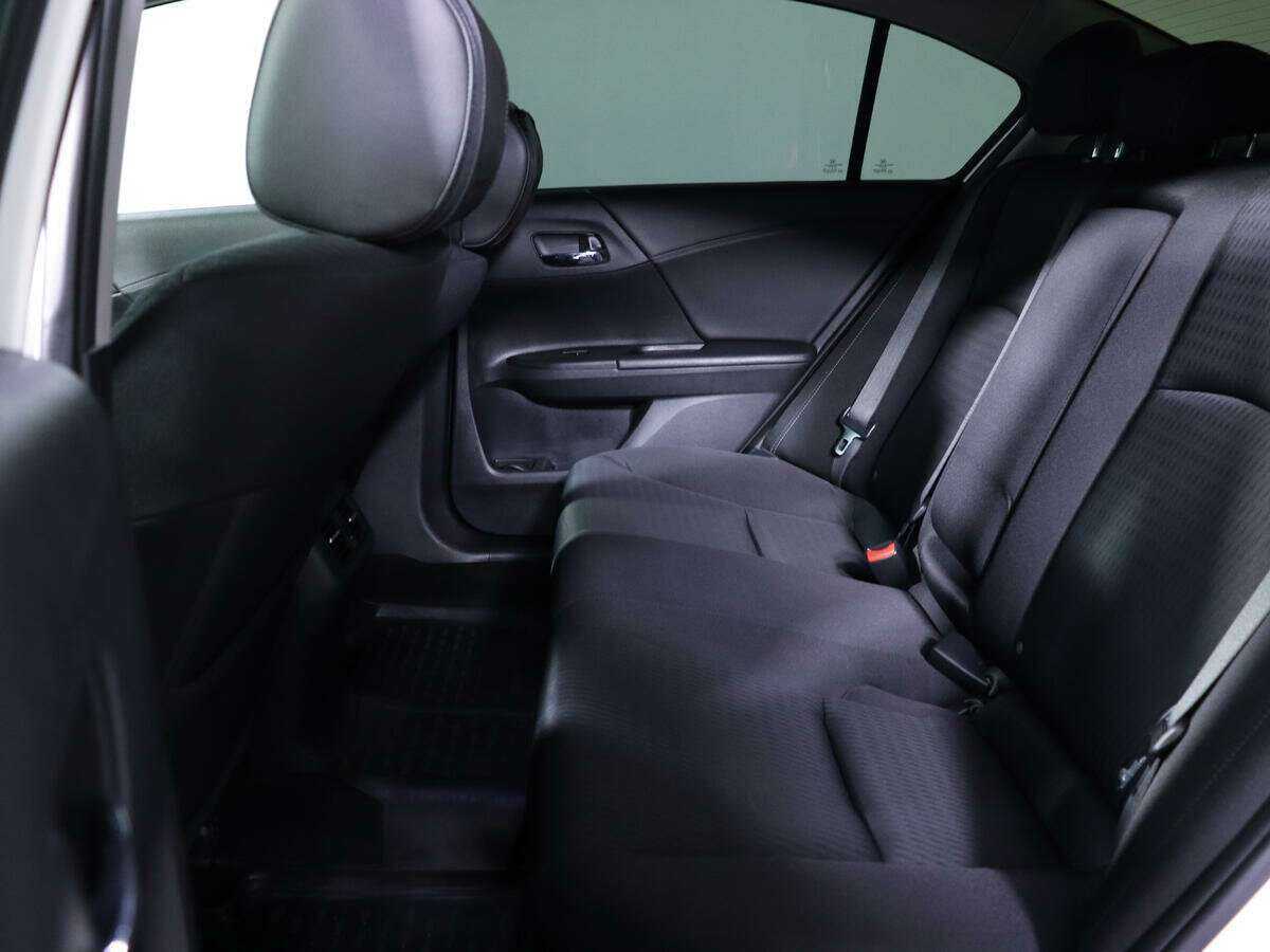 Honda Accord с пробегом — 2013 год. Фото: #6