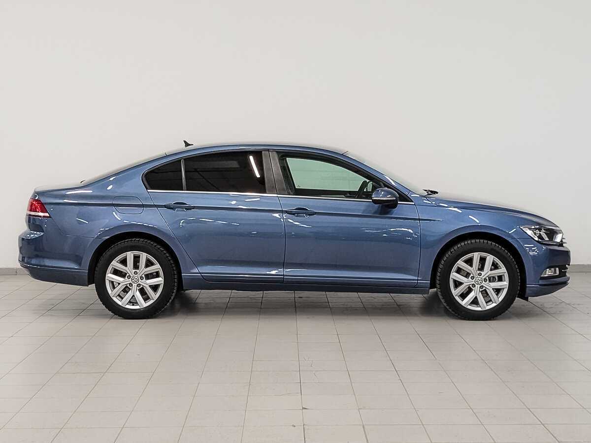 Volkswagen Passat с пробегом — 2015 год. Фото: #3