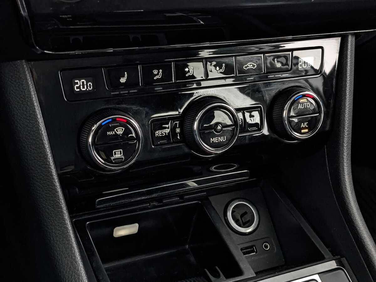 Skoda Superb с пробегом — 2017 год. Фото: #18