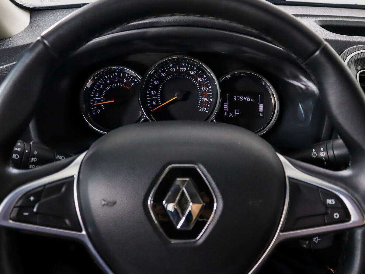 Renault Logan с пробегом — 2018 год. Фото: #14