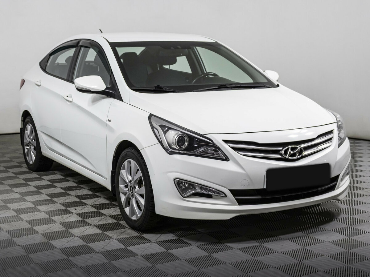 Hyundai Solaris с пробегом — 2015 год. Фото: #2