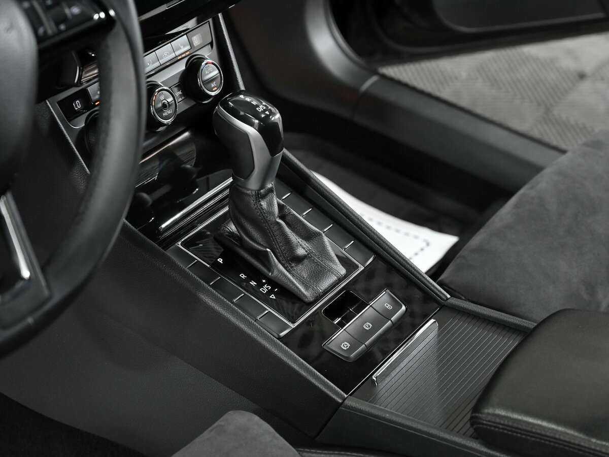 Skoda Superb с пробегом — 2016 год. Фото: #9
