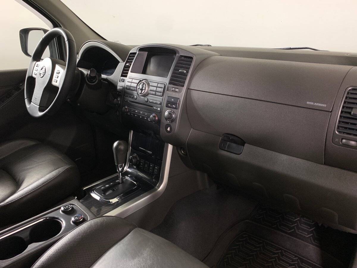 Nissan Pathfinder с пробегом — 2012 год. Фото: #12