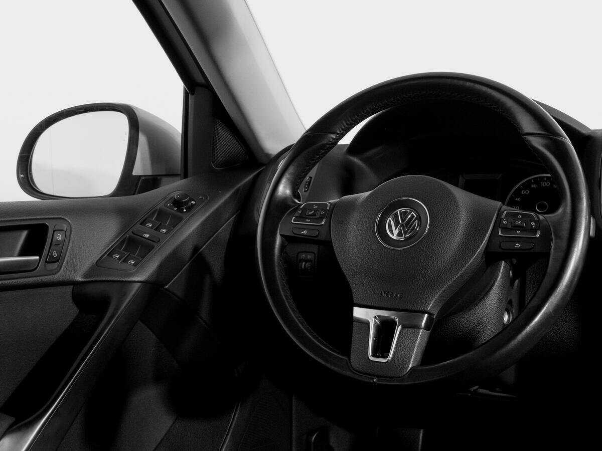 Volkswagen Tiguan с пробегом — 2014 год. Фото: #12
