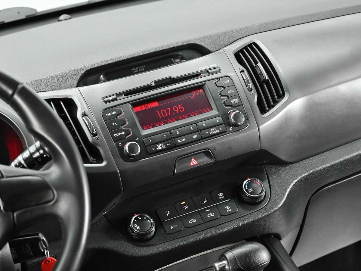Kia Sportage с пробегом — 2012 год. Фото: #9