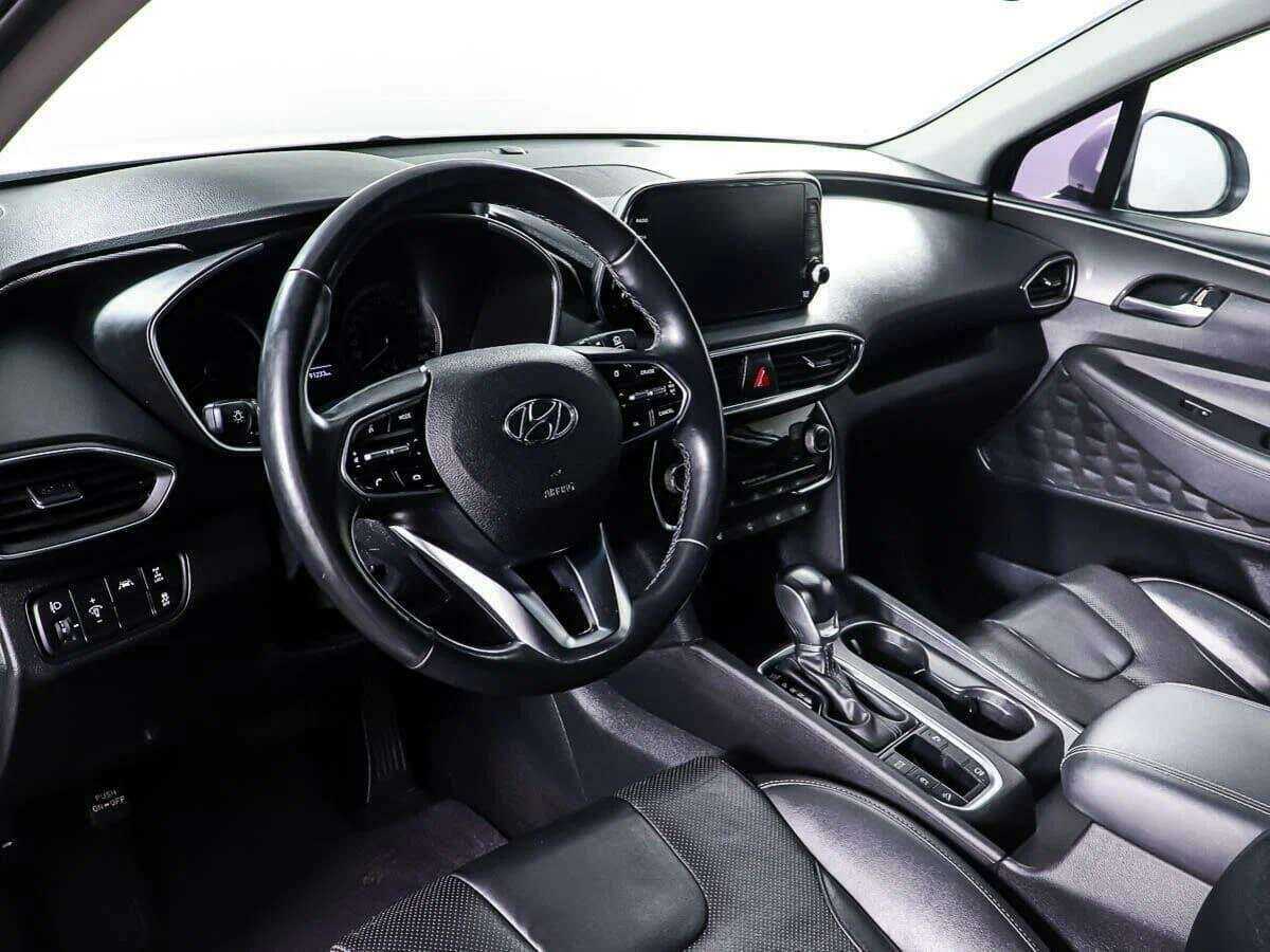 Hyundai Santa Fe с пробегом — 2018 год. Фото: #13