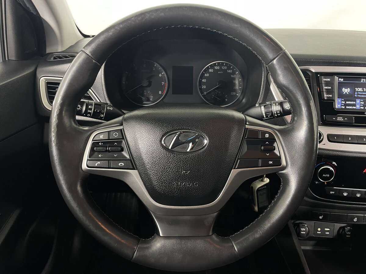 Hyundai Solaris с пробегом — 2018 год. Фото: #10