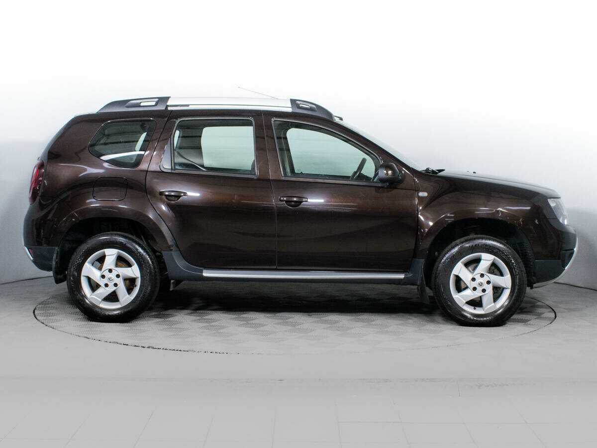 Renault Duster с пробегом — 2015 год. Фото: #3