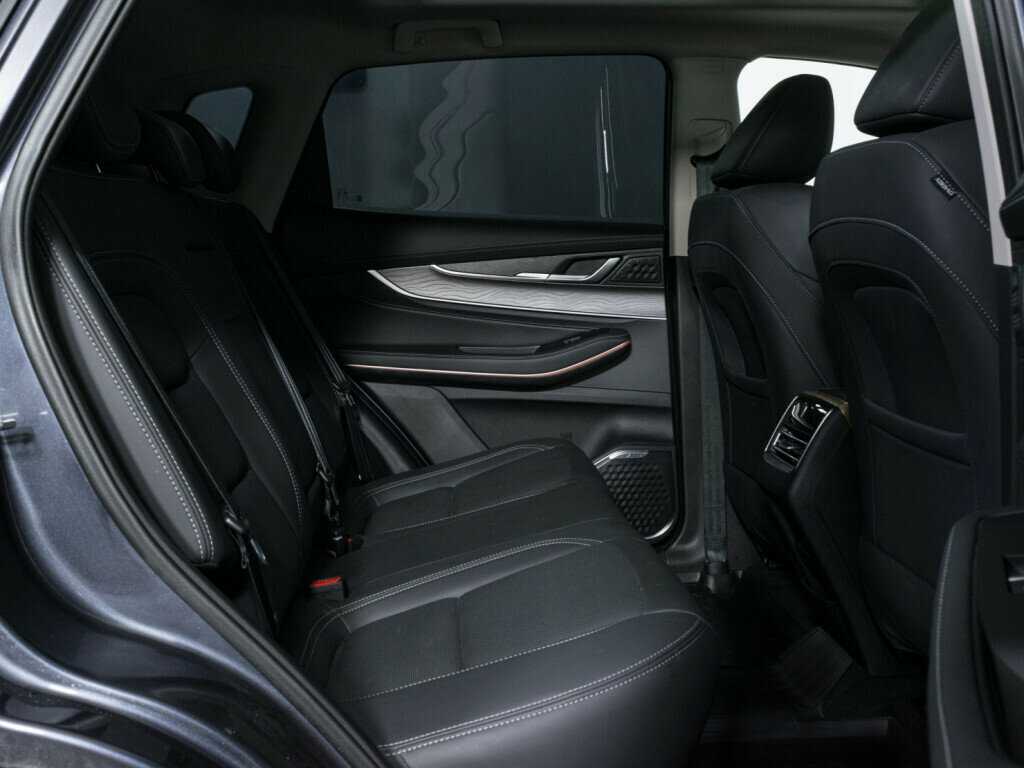 EXEED LX с пробегом — 2023 год. Фото: #10