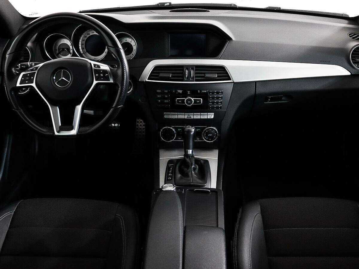 Mercedes-Benz C-Класс с пробегом — 2015 год. Фото: #13