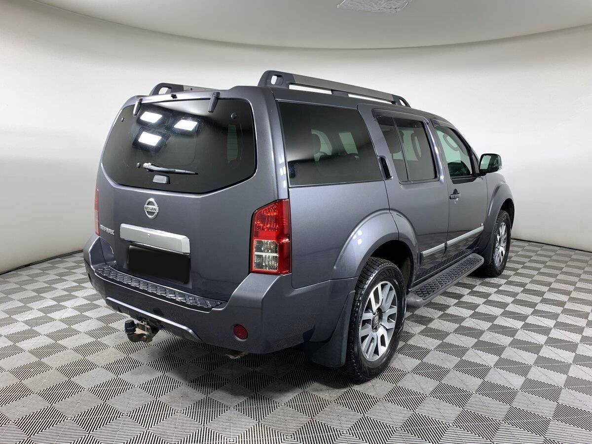 Nissan Pathfinder с пробегом — 2012 год. Фото: #4