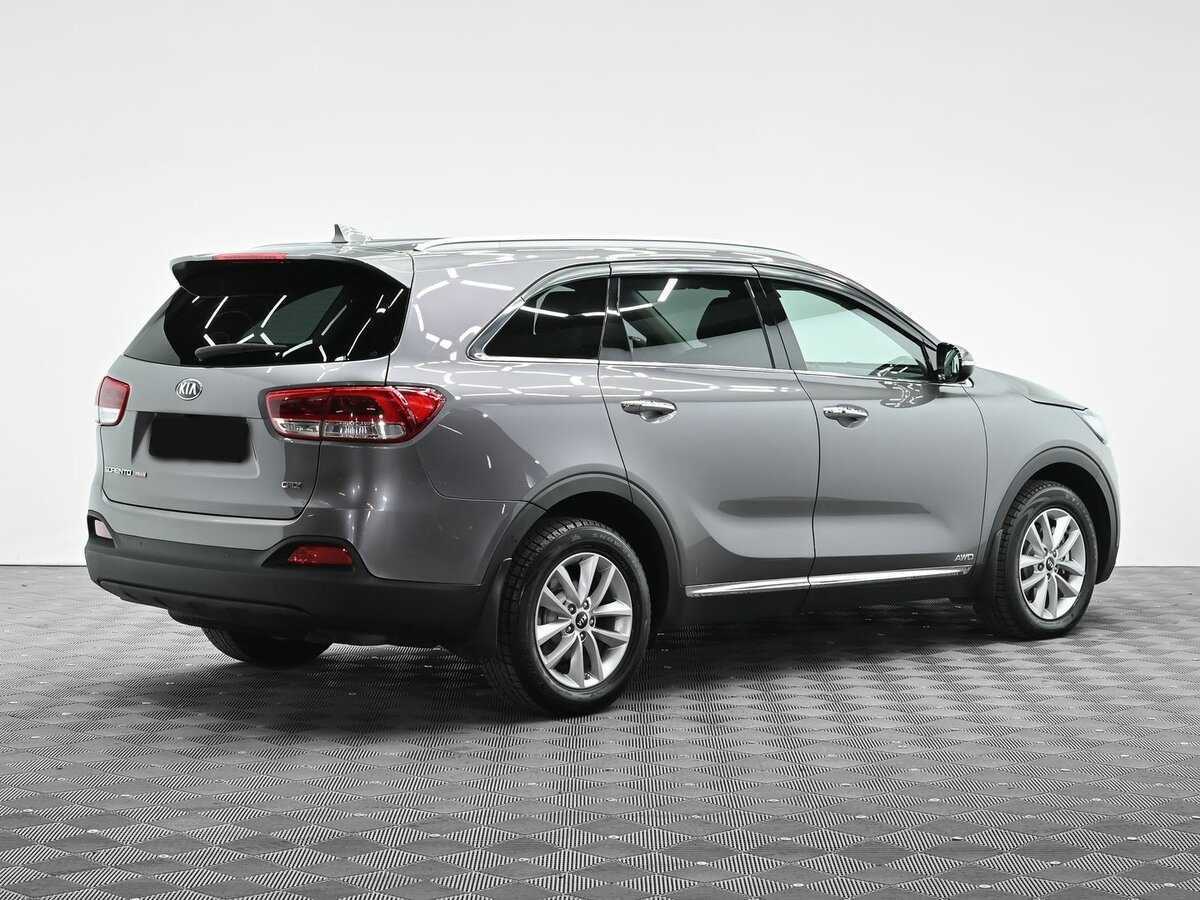 Kia Sorento с пробегом — 2017 год. Фото: #3