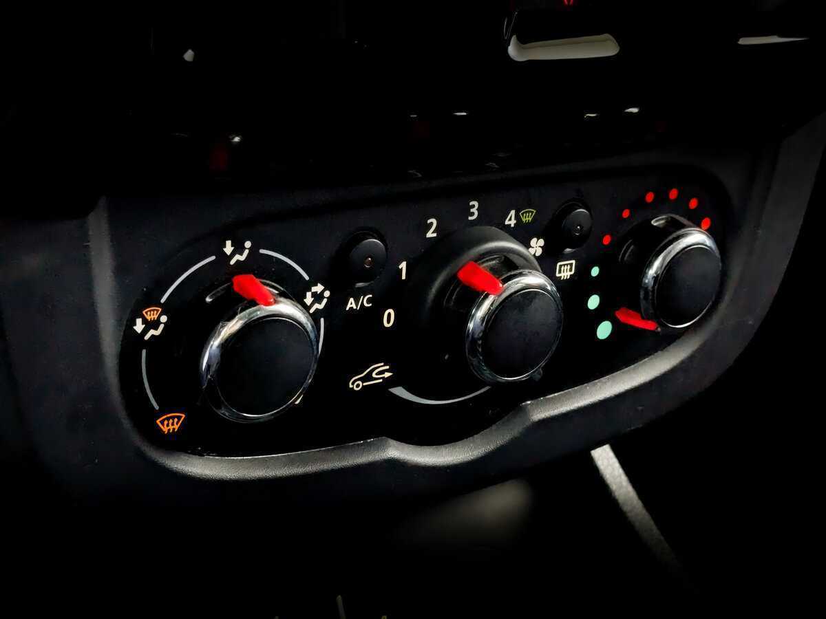 Lada (ВАЗ) Largus с пробегом — 2021 год. Фото: #22