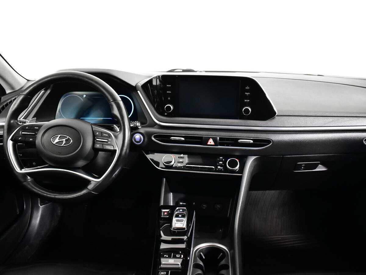 Hyundai Sonata с пробегом — 2020 год. Фото: #8
