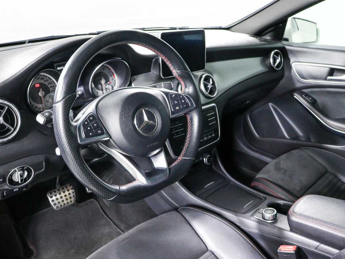 Mercedes-Benz CLA с пробегом — 2016 год. Фото: #10