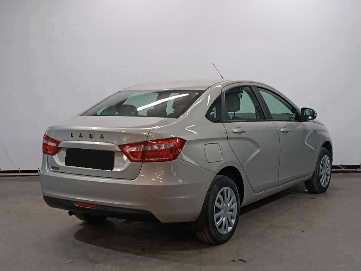 Lada (ВАЗ) Vesta с пробегом — 2018 год. Фото: #4