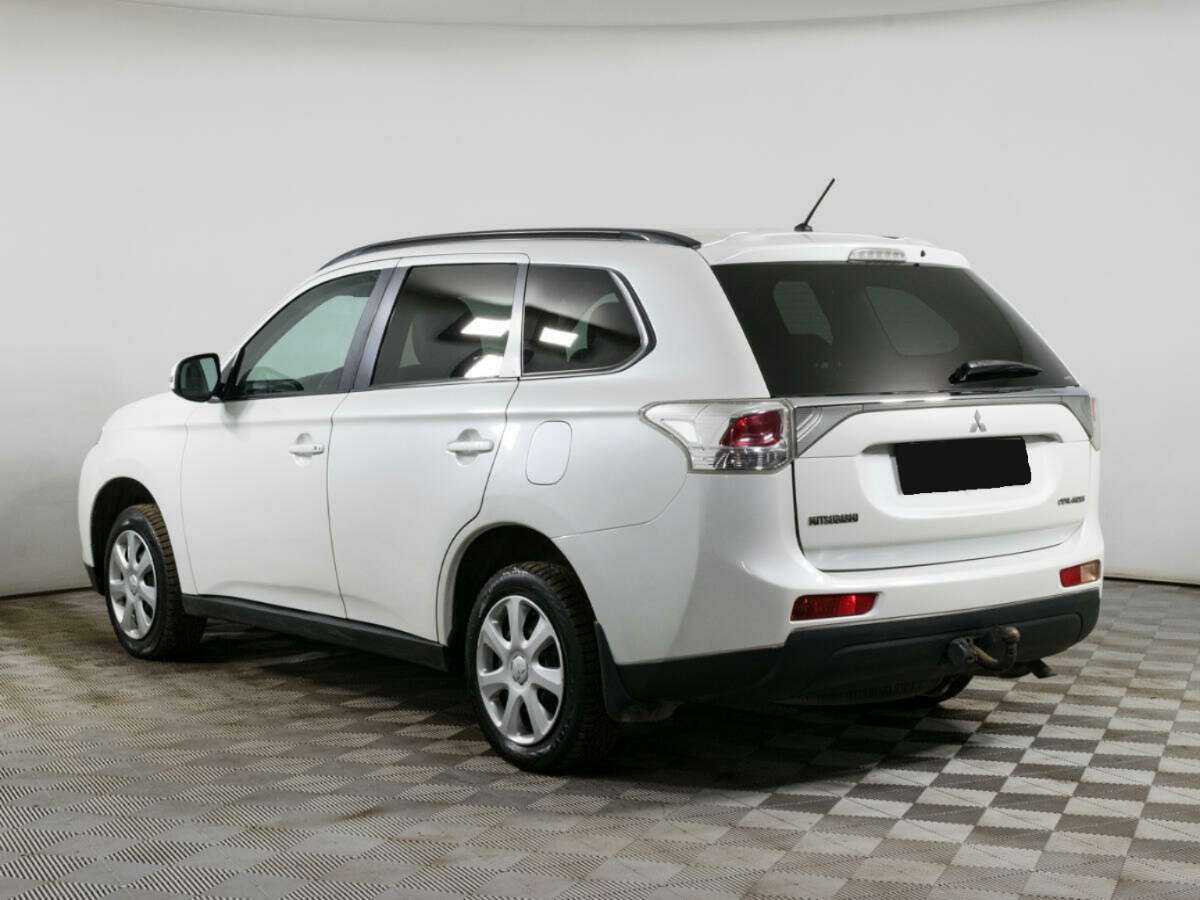 Mitsubishi Outlander с пробегом — 2013 год. Фото: #5