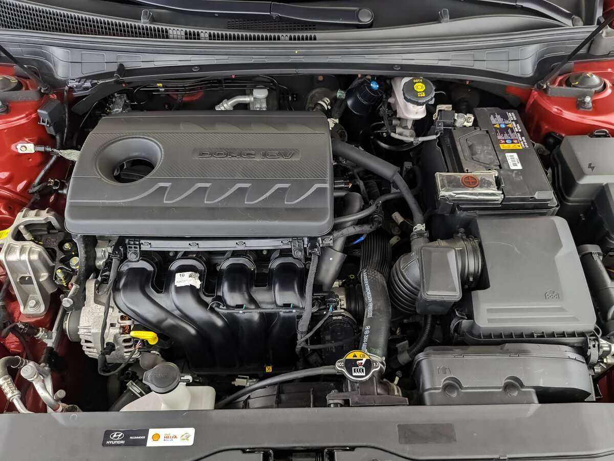 Hyundai Elantra с пробегом — 2021 год. Фото: #8