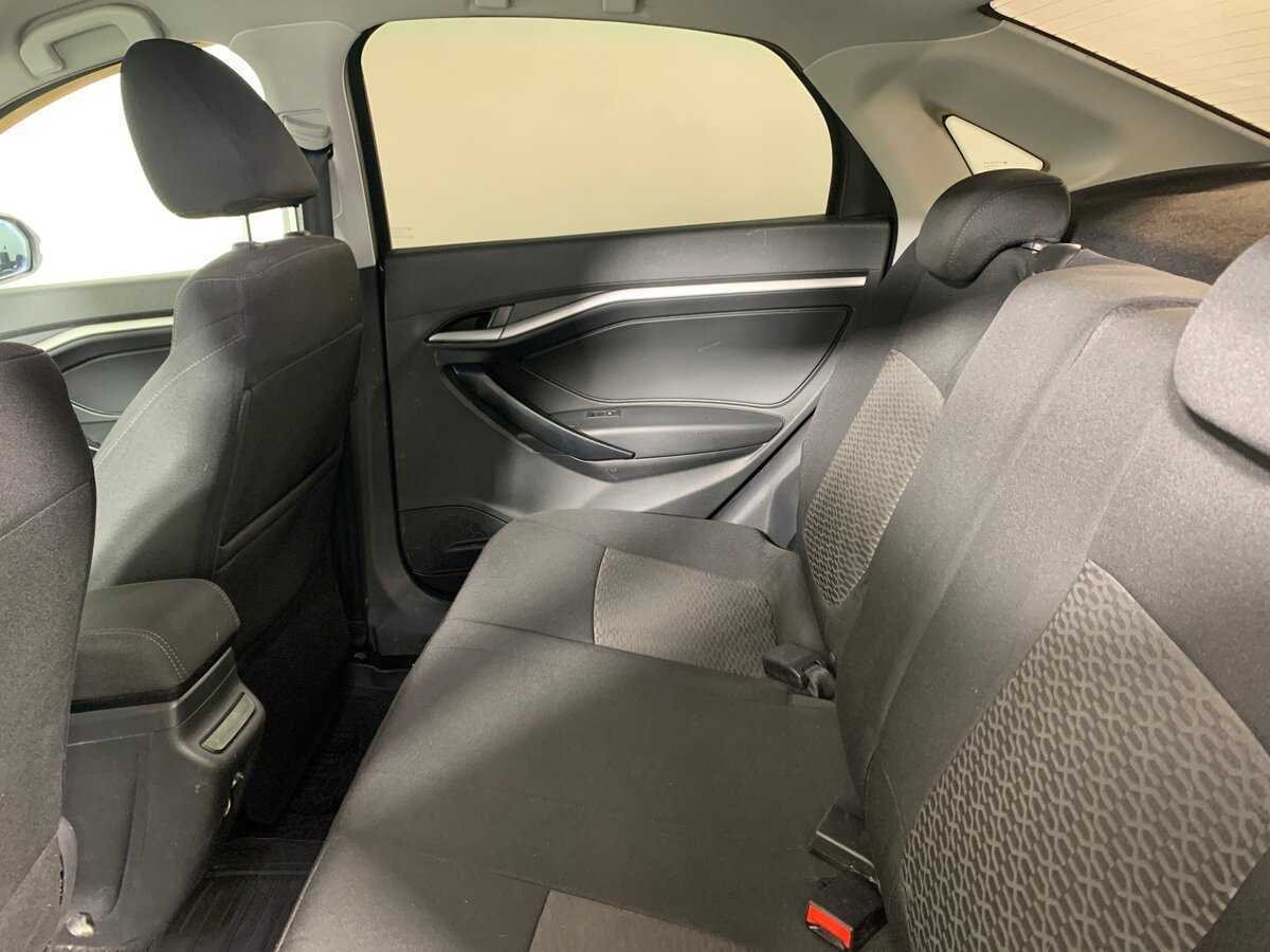 Lada (ВАЗ) Vesta с пробегом — 2021 год. Фото: #18