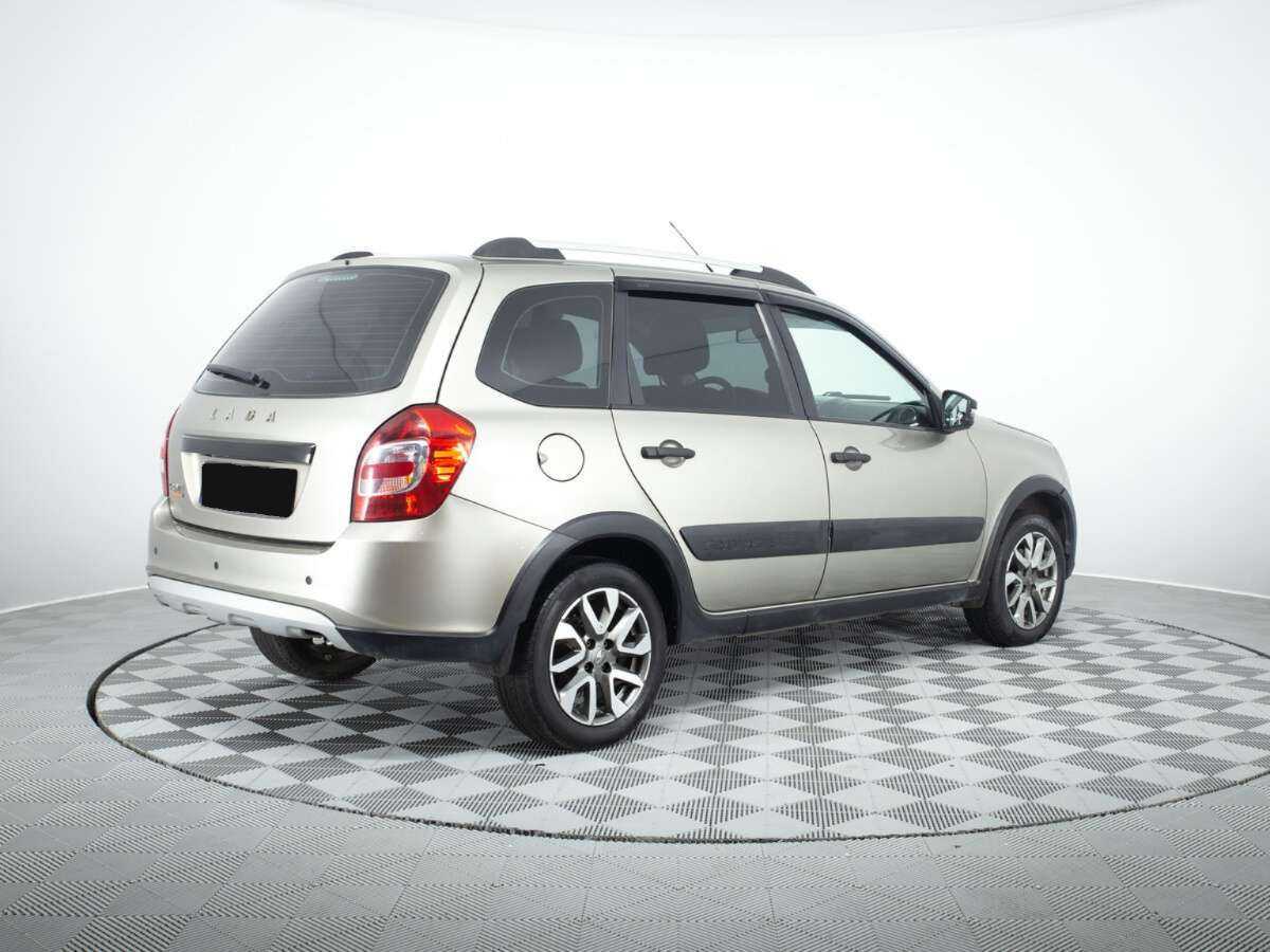 Lada (ВАЗ) Granta с пробегом — 2021 год. Фото: #3